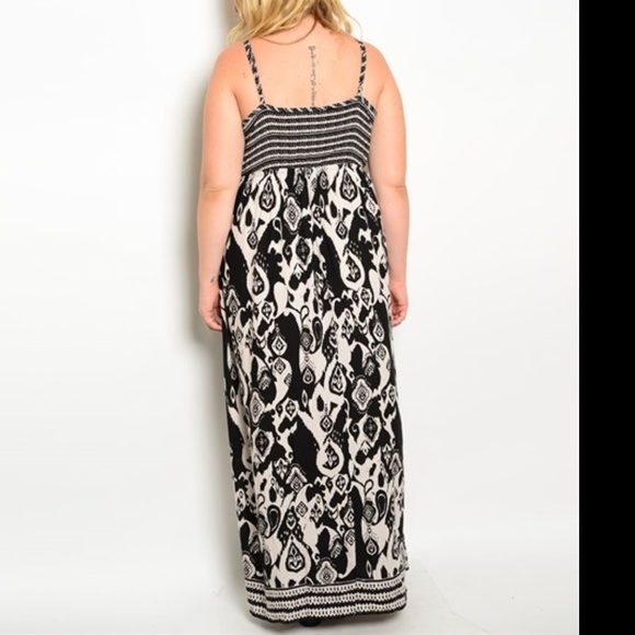 Plus Size Boho Stripe & Paisley Print Maxi Dress - Picture 3 of 3